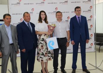 Миллионный пользователь портала gosuslugi.ru получил награду в Новосибирске