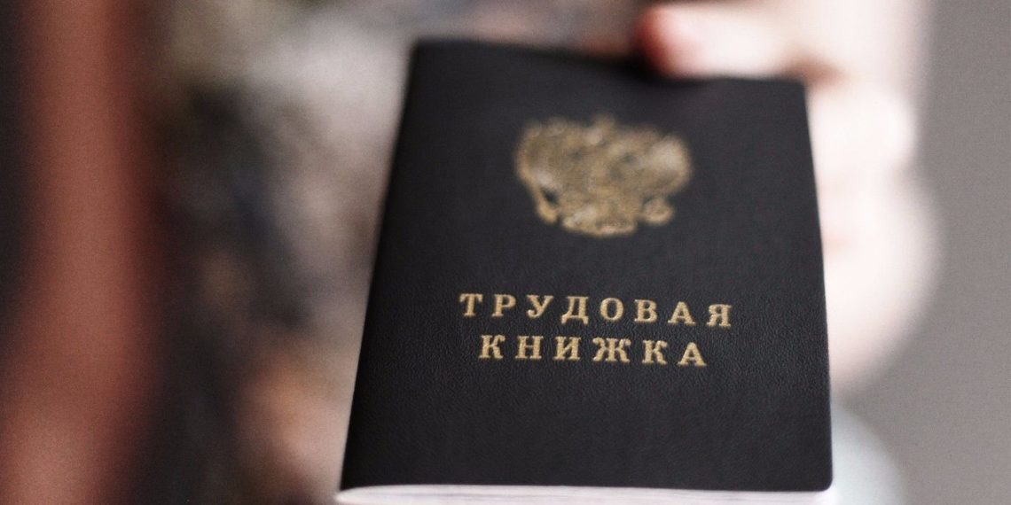 Жительницу Новосибирска будут судить за попытку получить пенсию в возрасте 52 лет