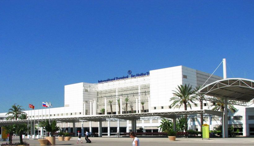 Новосибирцы застряли в Турции из-за неполадок с воздушным судном