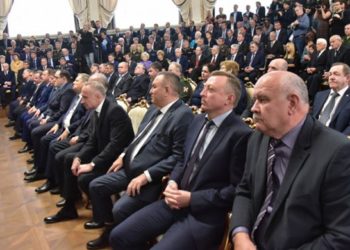 Правительство Новосибирской области отправлено в отставку в полном составе