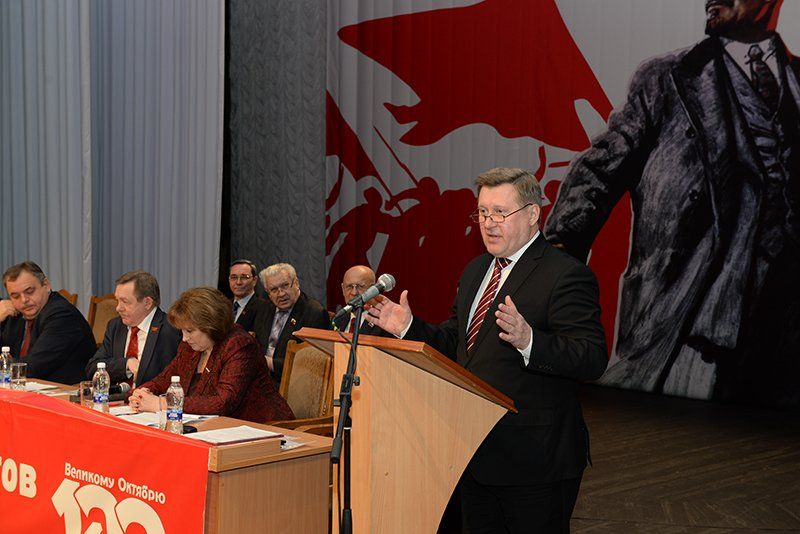 Локоть призвал сделать всё для победы кандидата КПРФ на выборах новосибирского губернатора