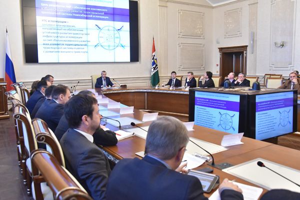 Травников предложил общественности и депутатам самим решить судьбу четвертого моста