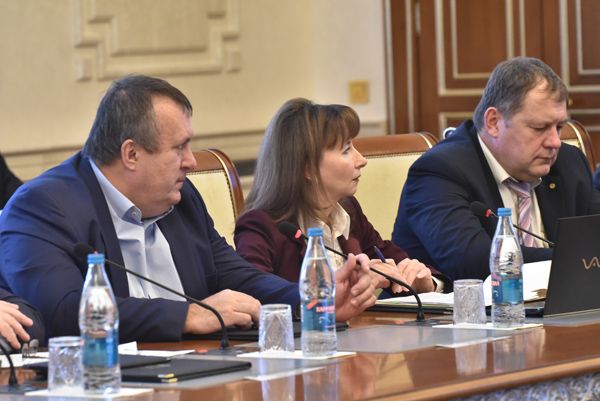 Травников поставил Боярского во главе комиссии по защите прав дольщиков