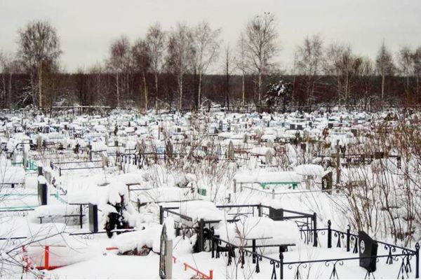 Октябрьская администрация Новосибирска отправит торговцев-нелегалов на кладбища