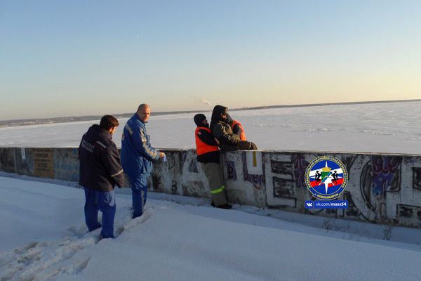 Рыбак потерял сознание на Обском море в километре от берега
