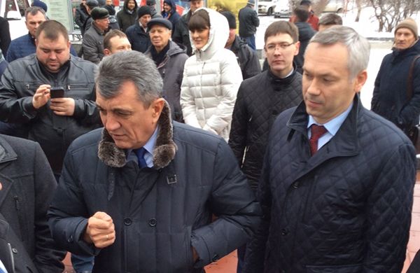 Новосибирским аграриям раздали по «Патриоту»