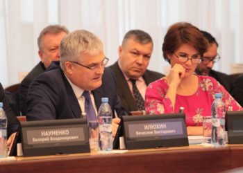 Нужно менять приоритеты. Иначе Новосибирск из этой ямы не выберется