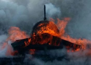 Памятник архитектуры конца XIX века сгорел в соседнем Барнауле (фото, видео)