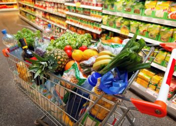 Мужчина украл продукты из магазина перед Новым годом в Новосибирске