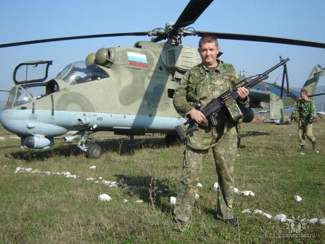 Погибшего в Сирии новосибирского вертолетчика похоронили в Бердске