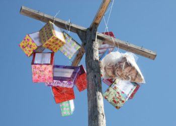 В соседней Кемеровской области мужчина сорвался со столба во время масленичных гуляний (видео)