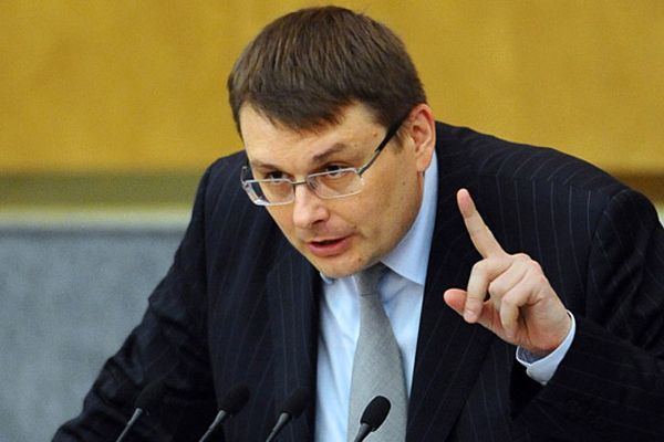 Депутат Госдумы призвал лишать лицензии СМИ и блогеров за «пляски на костях»