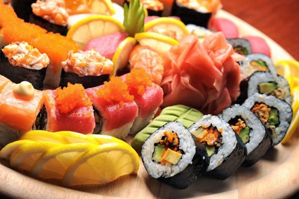 Директору «Кушай суши и пиццу» грозит до двух лет тюрьмы после отравления 14 новосибирцев