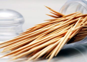 60 тысяч поддельных зубочисток задержали на сибирской таможне