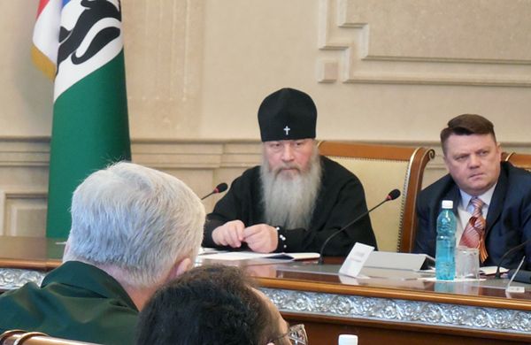 Тихон рассказал как привлекательный Запад, тату и шансон мешают ему воспитывать патриотов