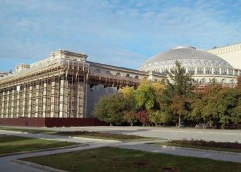 На ремонте Оперного театра будут осваивать более 1,6 миллиона в день
