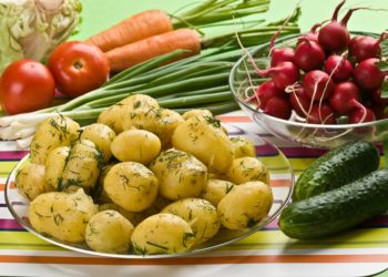 Сибиряки поймали отощалого вора и… накормили его