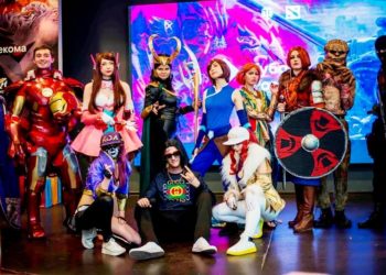 Сильнейшие геймеры сразились в финале киберспортивного фестиваля в Новосибирске