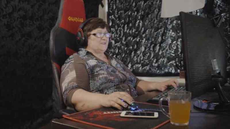 кадр из видео