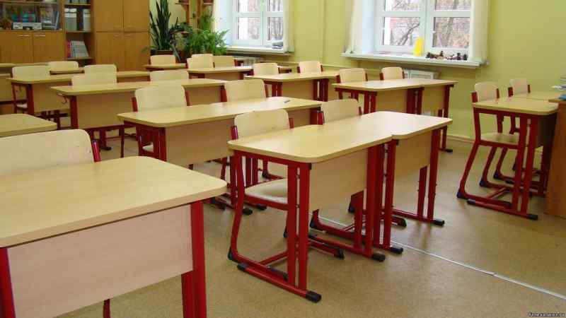 Еще один класс планирует перевести на очное обучение в Новосибирске