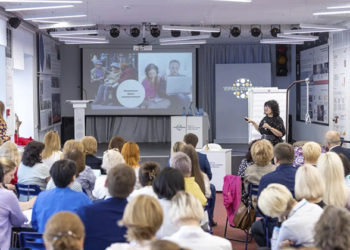 Международный эксперт по гериартрии провела семинар для специалистов медико-социальной сферы Новосибирска