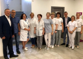 Спасибо, доктор: медицинских работников Калининского района поздравили с праздником