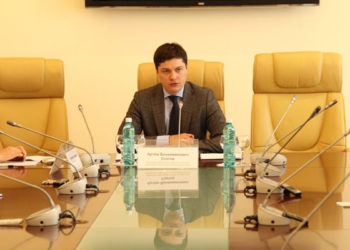 Силовики пришли с обысками к вице-мэру Новосибирска