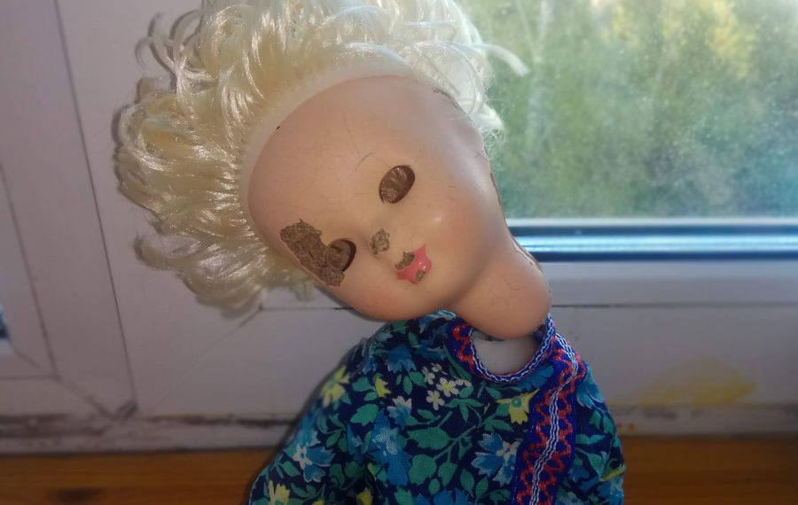 Житель Довольного два года подряд заворачивал дошкольника в плед и бил