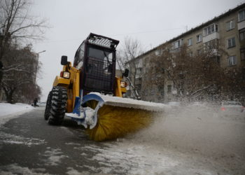 65 тысяч тонн противогололедных материалов закупили к предстоящей зиме в  Новосибирске