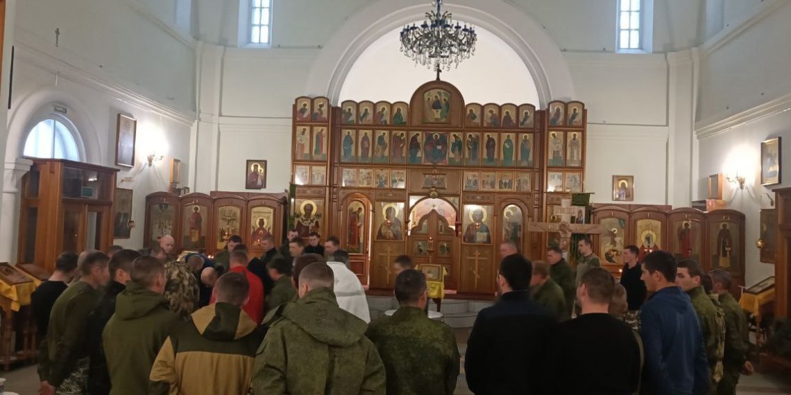 Мобилизованные массово крестятся под Новосибирском
