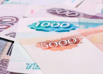 В Думе приняли увеличение МРОТ со следующего года