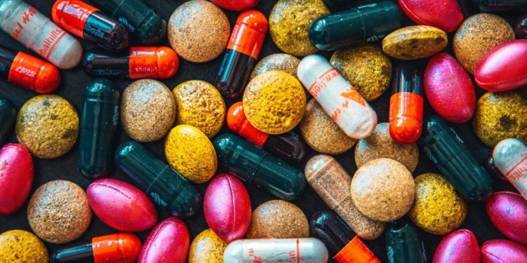 Как дистанционно получить рецептурные лекарства – определил Минздрав