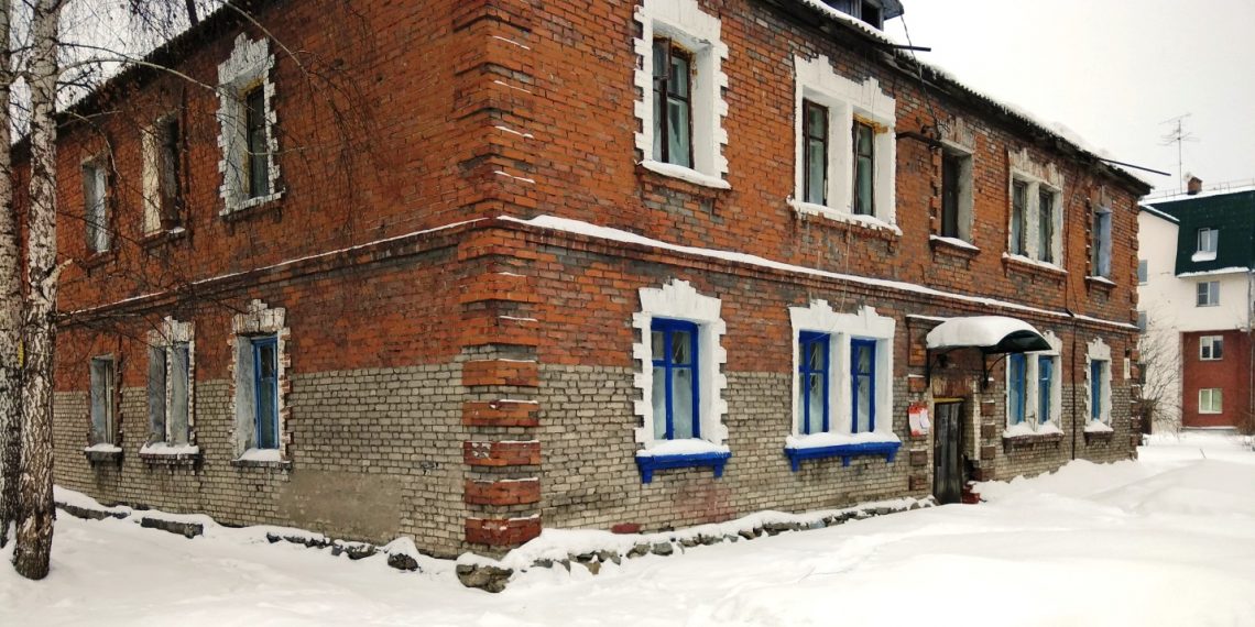 Муниципалитет Новосибирска выкупит квартиры в аварийном доме на Расточке