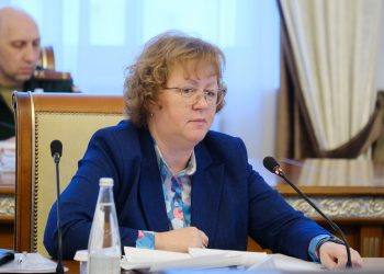 Социальная математика: в области за 5 лет в 2,5 раза увеличился объём финансирования мер соцподдержки и в 2,5 раза сократилось время поиска работы