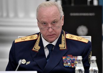 Бастрыкин поручил возбудить уголовное дело после истории с «пьяным мальчиком» в Чулыме