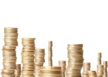 ВТБ: объем трансграничных переводов в мягких валютах превысил 10 млрд рублей с начала года