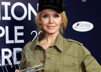 Валерии — 55: «Надо чаще улыбаться и быть добрее!»