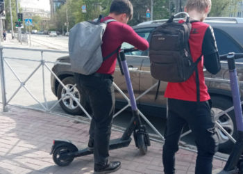 В России могут ввести права на электросамокаты