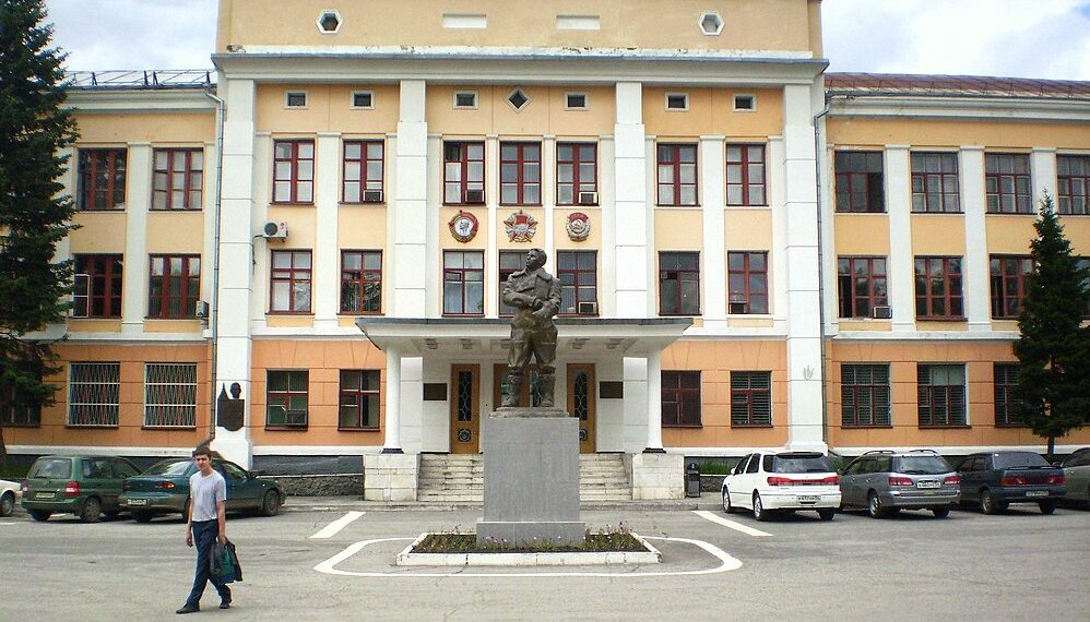 Япония ввела санкции против Чкаловского завода и ПО «Север»