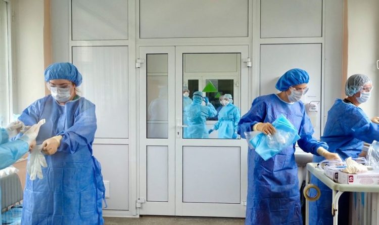 Дети погибших от COVID-19 медработников поступят в вузы без экзаменов