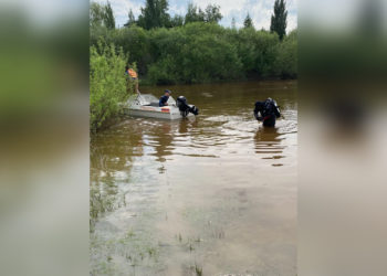 Оставил вещи и исчез: тело мужчины подняли со дна реки под Новосибирском