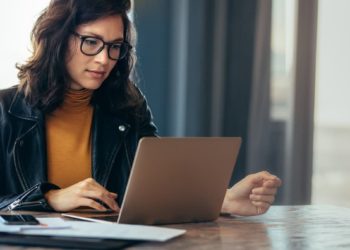 Эксперт порекомендовал завести отдельный ящик для регистрации на Госуслугах