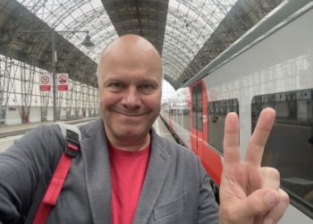 Алексей Кортнев записал извинения перед новосибирским полицейскими