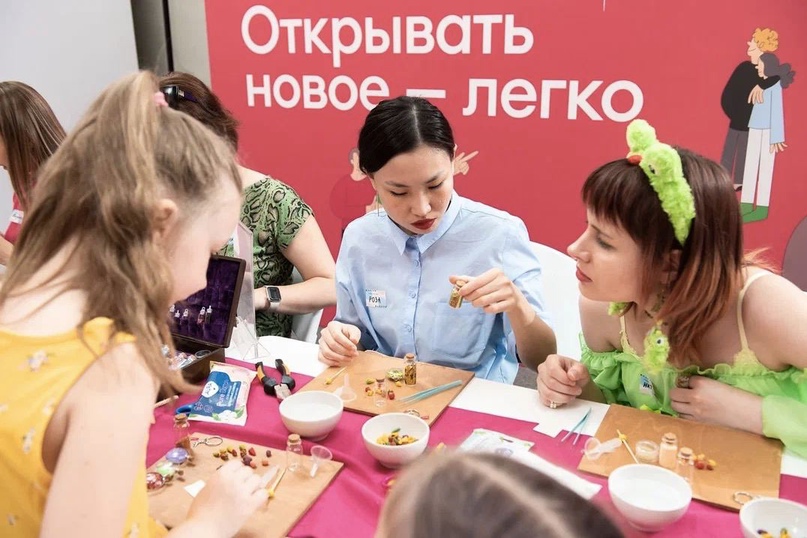 Открытая арт-выставка из цикла «Время открытий» пройдет в новосибирском театре «Глобус»