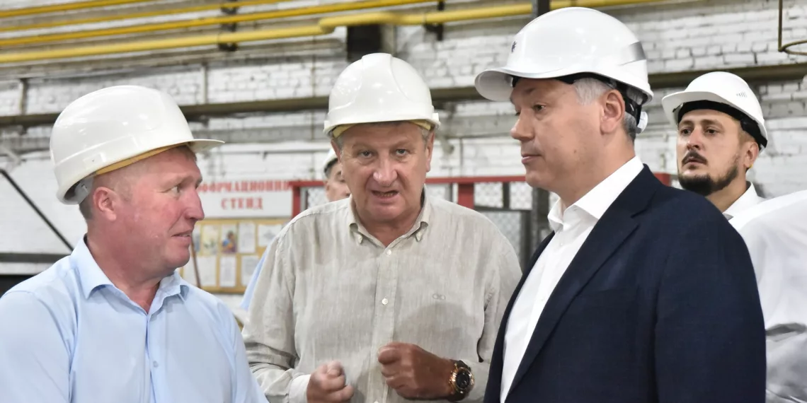 Губернатор Андрей Травников предложил возродить «Сибтекстильмаш»