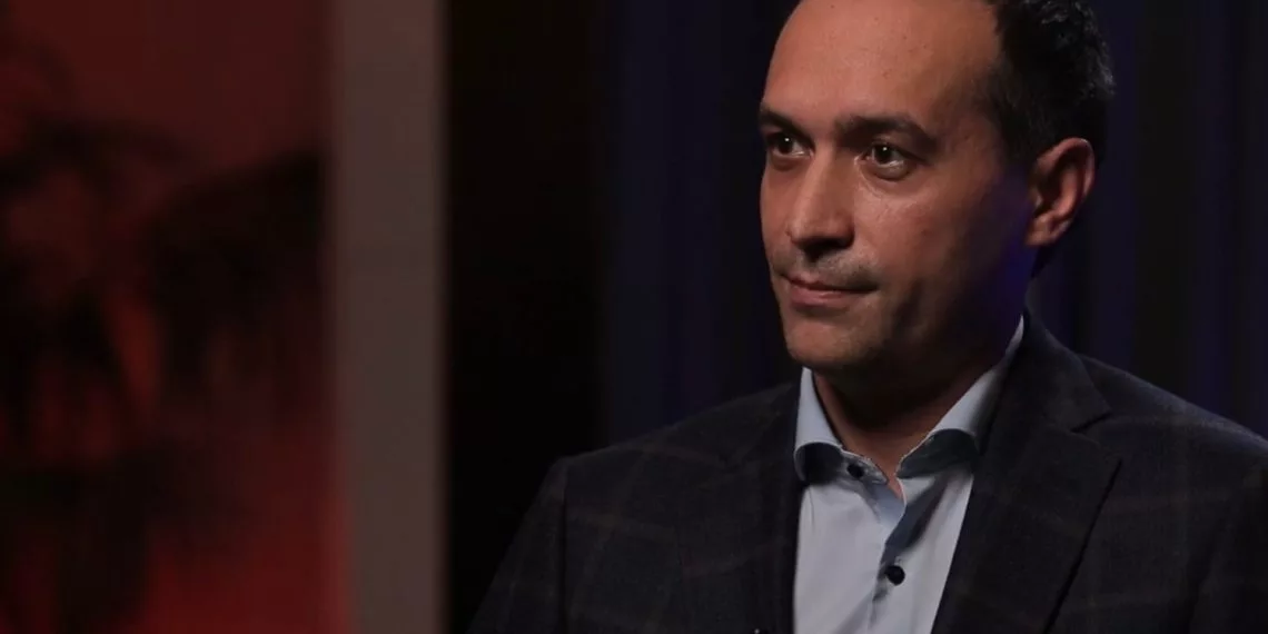 Суд рассмотрит обращение уволенного экс-директора «Вектор» о восстановлении на работе