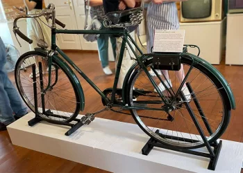 «Сделано в Новосибирске»: выставка — машина времени открылась в Конторе инженера Будагова