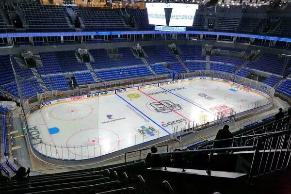 Новосибирцы не смогли оформить билеты на первую игру в новом ЛДС из-за поломки сайта