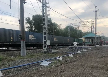 На ж/д станции Новосибирска поезд насмерть сбил человека