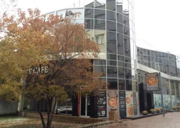 Мэр Новосибирска объявил о сносе двух зданий в Первомайском сквере